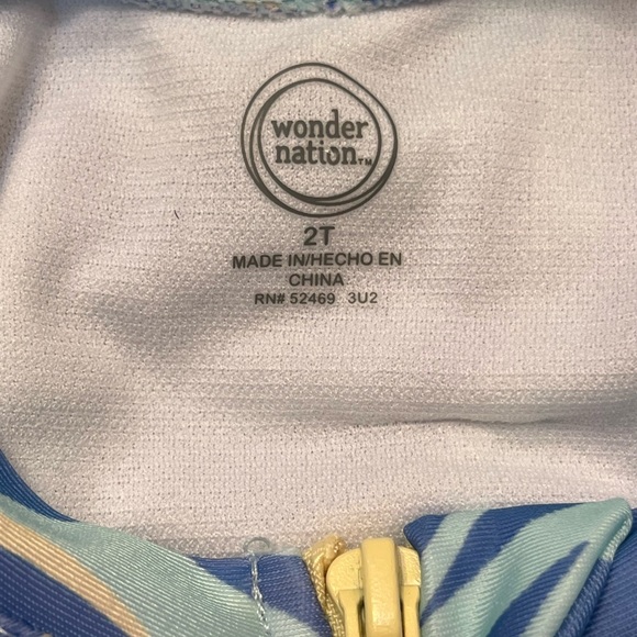 Wonder Nation Blue Rashguard with Dynamic Swirl Pattern - Picture 3 of 3